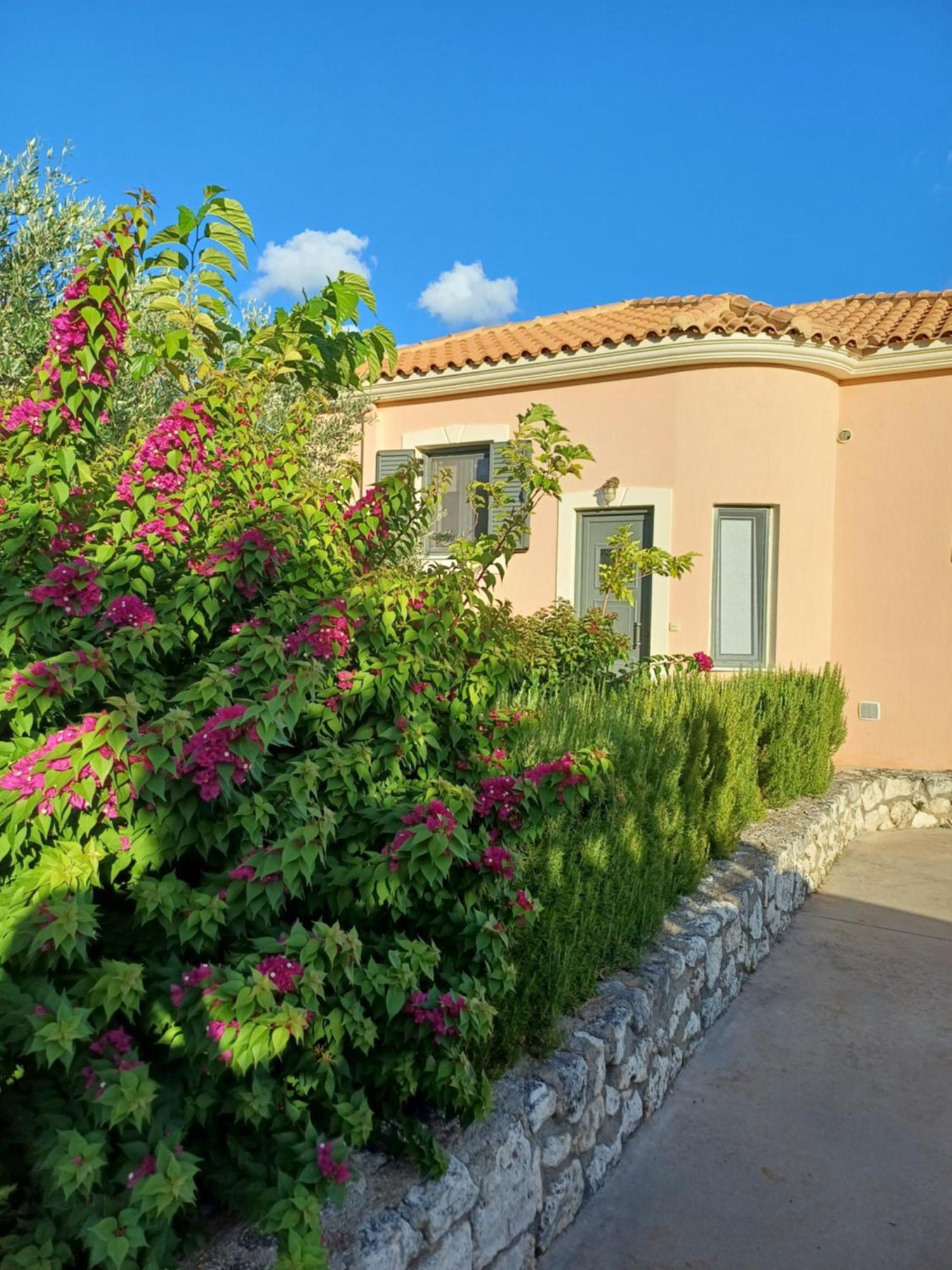 Korallis Villas Karavádhos Exteriér fotografie
